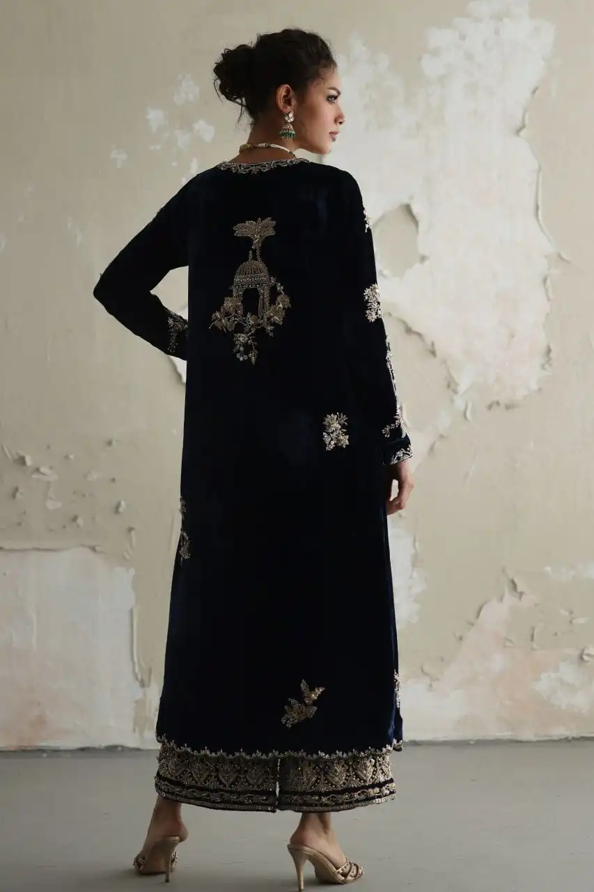 Exquisite Handmade Embroidered Velvet Dress - Image 5