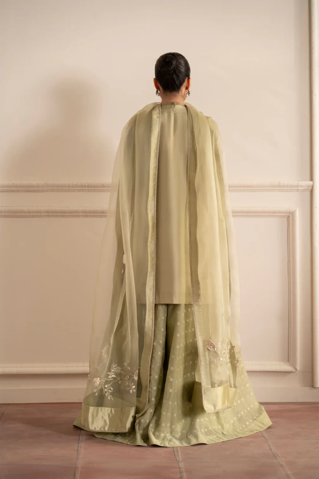 Elegant Charlotte Lime Green Raw Silk Short Shirt - Image 2